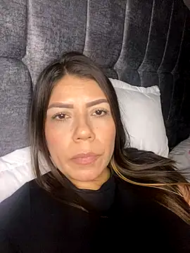 martina contreras online show from November 2025 08:08:02 AM