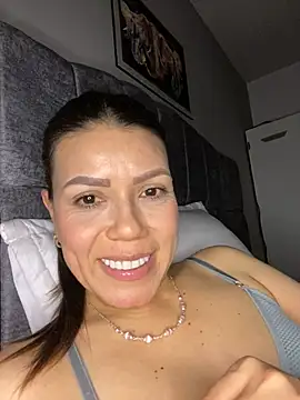 martina contreras online show from February 2026 07:06:02 AM