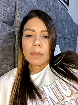 martina contreras online show from January 2026 12:05:02 AM