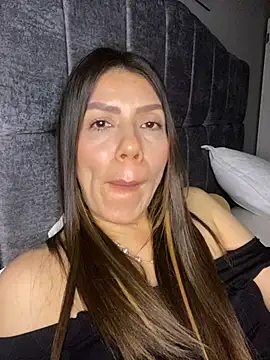 martina contreras online show from March 2026 04:09:02 AM