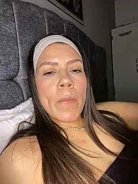 martina contreras online show from February 2026 04:10:02 AM