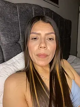 martina contreras online show from March 2026 04:08:02 AM