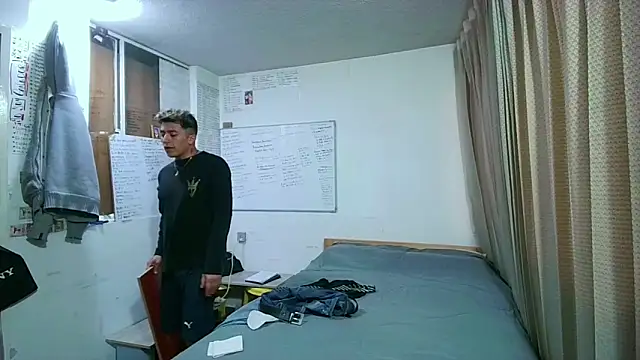 Darko0717 online show from November 2025 01:05:01 PM