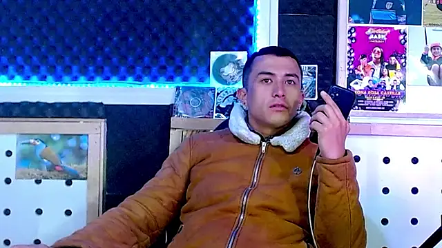 Snapshot of Darko0717 chatting on March 2025 09:21:01 PM Darko0717 online show from March 2025 09:21:01 PM
