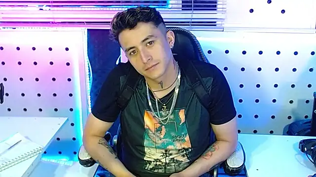 Darko0717 online show from November 2025 10:02:02 PM