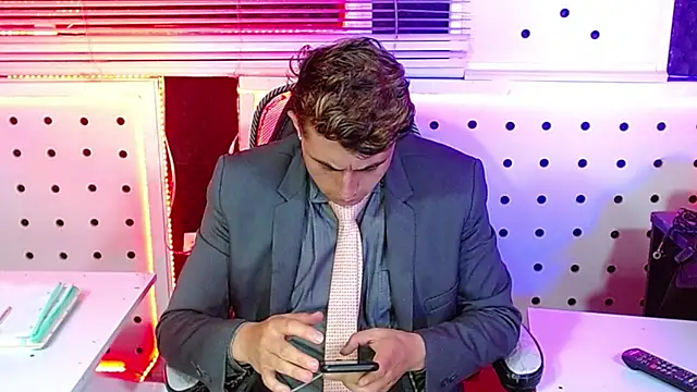 Darko0717 online show from November 2025 02:32:01 PM