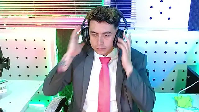 Darko0717 online show from November 2025 01:10:02 PM