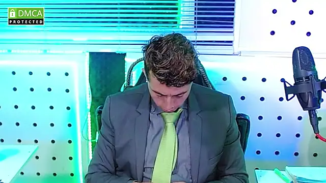 Darko0717 online show from October 2025 01:43:01 PM