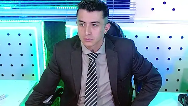 Darko0717 online show from November 2025 01:59:02 PM