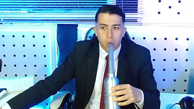 Darko0717 online show from November 2025 11:31:01 AM