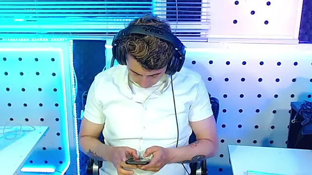 Darko0717 online show from November 2025 02:10:01 PM