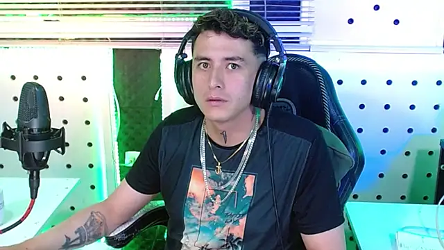 Darko0717 online show from November 2025 11:37:01 PM