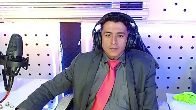 Darko0717 online show from November 2025 01:21:01 PM