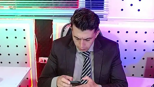 Darko0717 online show from November 2025 01:48:02 PM