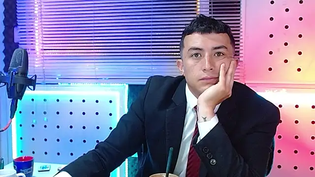 Snapshot of Darko0717 chatting on March 2026 02:13:01 PM Darko0717 online show from March 2026 02:13:01 PM