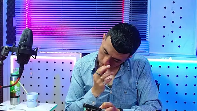 Snapshot of Darko0717 chatting on March 2026 04:55:01 PM Darko0717 online show from March 2026 04:55:01 PM