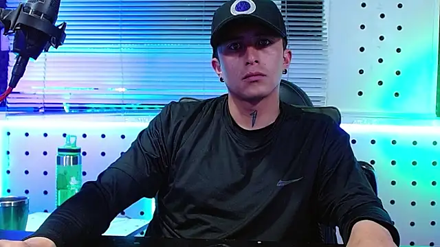 Snapshot of Darko0717 chatting on April 2026 03:41:01 AM Darko0717 online show from April 2026 03:41:01 AM