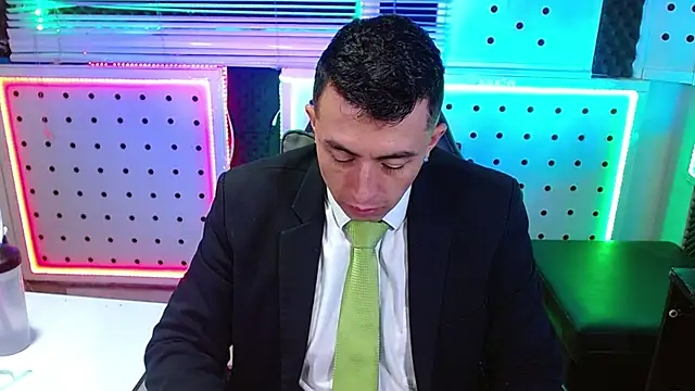 Snapshot of Darko0717 chatting on February 2026 12:18:02 PM Darko0717 online show from February 2026 12:18:02 PM