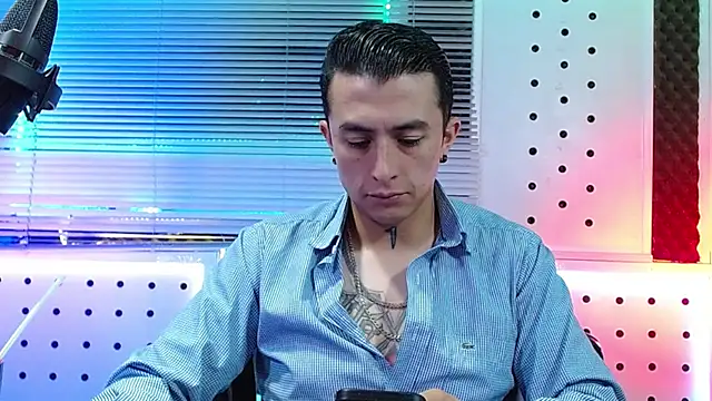 Snapshot of Darko0717 chatting on April 2026 01:51:01 PM Darko0717 online show from April 2026 01:51:01 PM