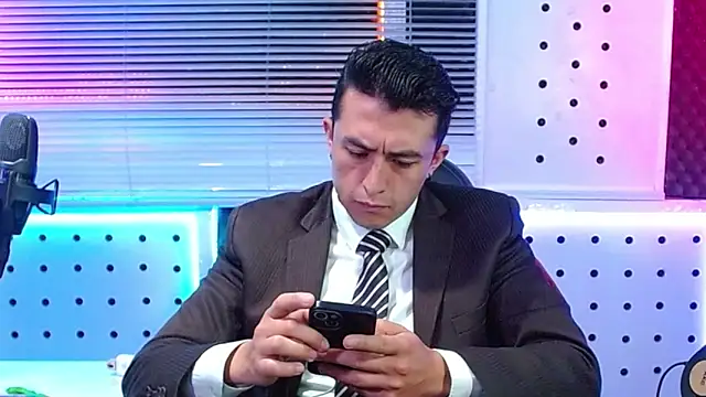 Darko0717 online show from April 2026 11:06:01 AM
