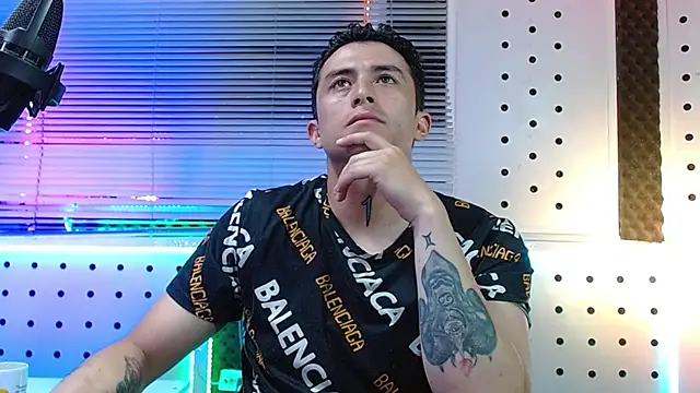 Snapshot of Darko0717 chatting on April 2026 11:55:02 PM Darko0717 online show from April 2026 11:55:02 PM