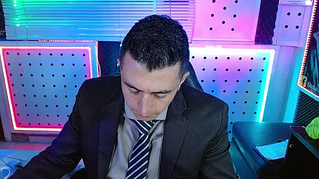 Snapshot of Darko0717 chatting on February 2026 02:17:02 PM Darko0717 online show from February 2026 02:17:02 PM