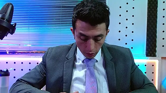 Snapshot of Darko0717 chatting on April 2026 01:12:02 PM Darko0717 online show from April 2026 01:12:02 PM