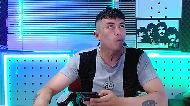 Snapshot of Darko0717 chatting on June 2026 12:16:01 AM Darko0717 online show from June 2026 12:16:01 AM