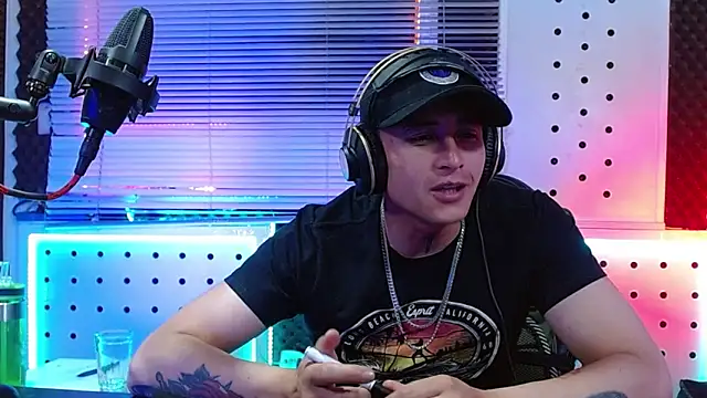 Snapshot of Darko0717 chatting on March 2026 02:46:01 AM Darko0717 online show from March 2026 02:46:01 AM