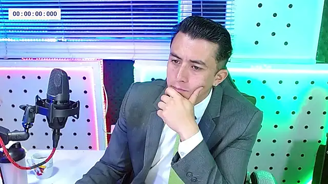 Snapshot of Darko0717 chatting on January 2026 02:10:01 PM Darko0717 online show from January 2026 02:10:01 PM