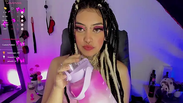 Cata green online show from March 2025 05:26:02 PM