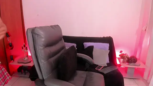 Cata green online show from October 2025 08:38:01 PM