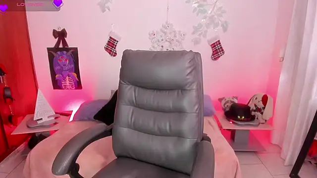 Cata green online show from December 2025 07:45:01 PM