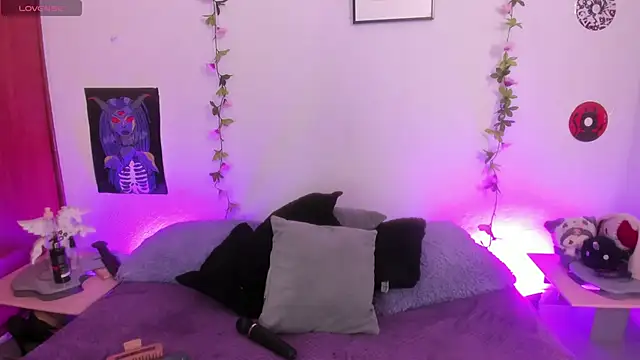 Cata green online show from November 2025 07:47:01 PM