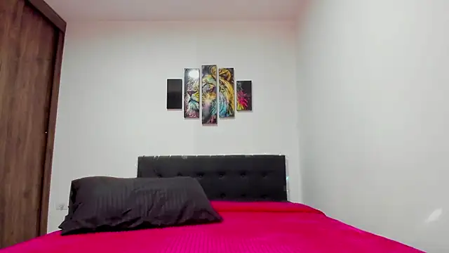 biiancaricoo01 online show from September 2025 09:27:01 PM