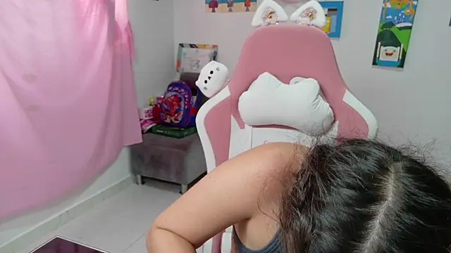 MommyMiaWs online show from February 2026 04:28:01 PM