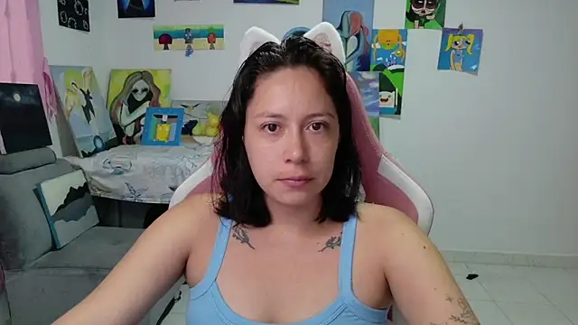Snapshot of MommyMiaWs chatting on July 2026 03:07:01 PM MommyMiaWs online show from July 2026 03:07:01 PM