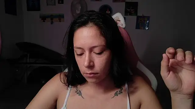 Snapshot of MommyMiaWs chatting on June 2026 01:55:02 PM MommyMiaWs online show from June 2026 01:55:02 PM
