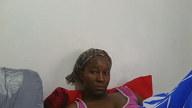 sluttylaura21 online show from December 2025 05:41:01 AM