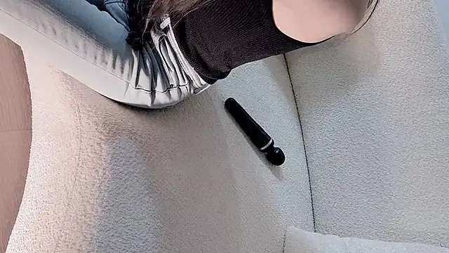 Snapshot of Serena-AU chatting on November 2025 03:50:02 PM Serena-AU online show from November 2025 03:50:02 PM