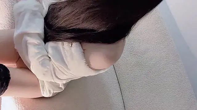 Snapshot of Serena-AU chatting on November 2025 03:05:01 PM Serena-AU online show from November 2025 03:05:01 PM