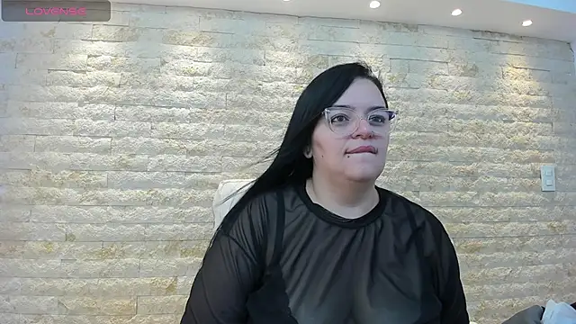 Snapshot of anette_cooper chatting on November 2025 03:32:01 AM anette cooper online show from November 2025 03:32:01 AM