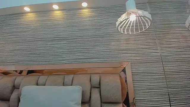 Snapshot of anette_cooper chatting on October 2025 03:58:01 AM anette cooper online show from October 2025 03:58:01 AM