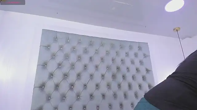 anette cooper online show from September 2025 04:05:01 AM
