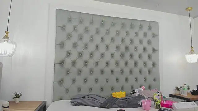 anette cooper online show from January 2026 03:45:01 AM