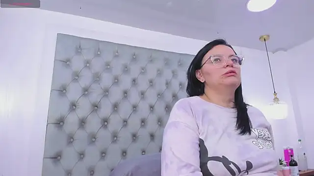anette cooper online show from September 2025 03:18:02 AM