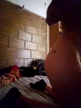 estefyzapata online show from October 2025 08:09:02 PM