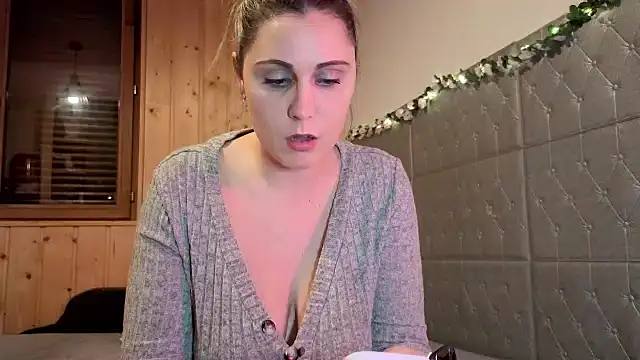 Leanymphoo online show from December 2025 10:33:02 PM