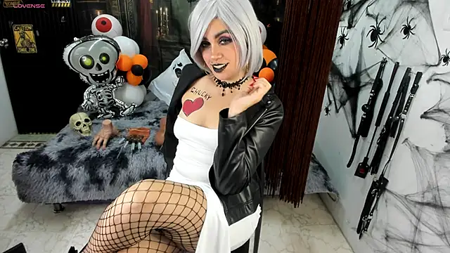 criss 21  online show from October 2025 08:30:02 PM