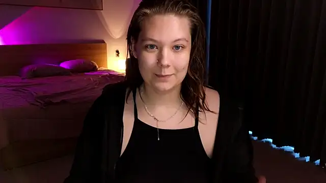 DjennaPalme online show from May 2026 10:03:02 AM